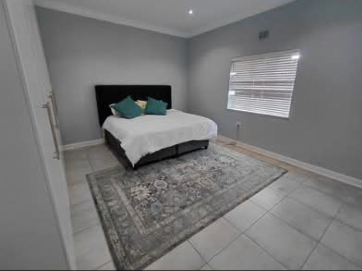 2 Bedroom Property for Sale in Humewood Eastern Cape